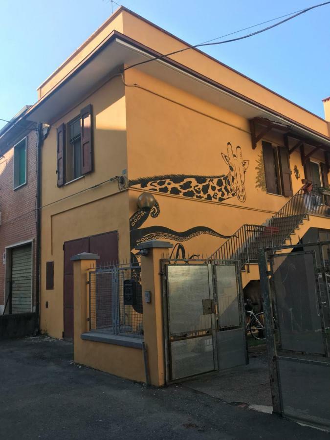 Ferienwohnung The Butcher-Ducati And Airport Blq Bologna Exterior foto